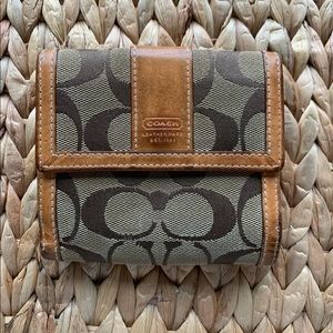 COACH Wallet/Coin Purse Brown Signature Tan Leather